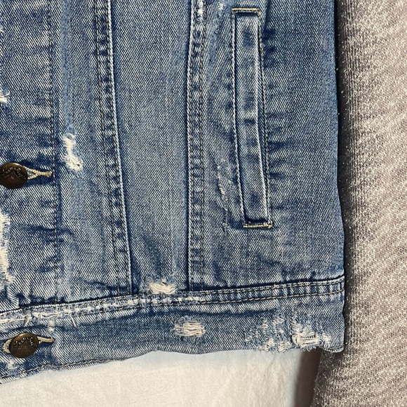 Free People Denim Jacket Medium Jean Hood Gray Sleeves Mixed Media Distressed M - Picture 8 of 16